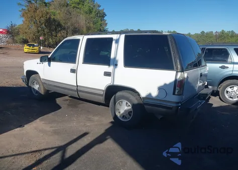 1999 Chevrolet Tahoe Ls из США, поврежденный, VIN 1GNEC13R1XJ556536